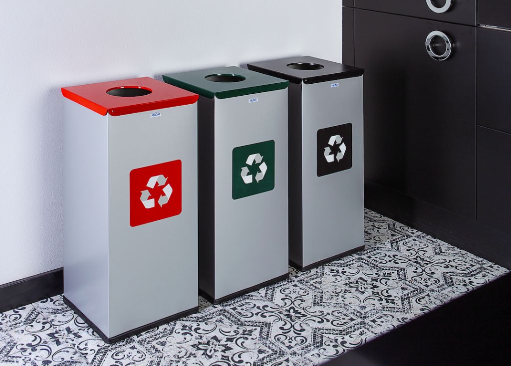 Recycle Bins: Types, Colors and How it Helps the Environment